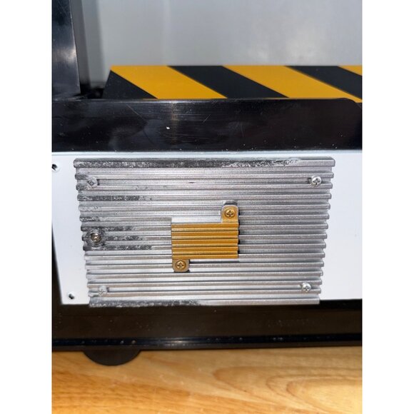 Wal-Mart Exclusive 2019 GHOSTBUSTERS Ghost Trap with Foot Pedal by Imagine - Picture 9 of 13